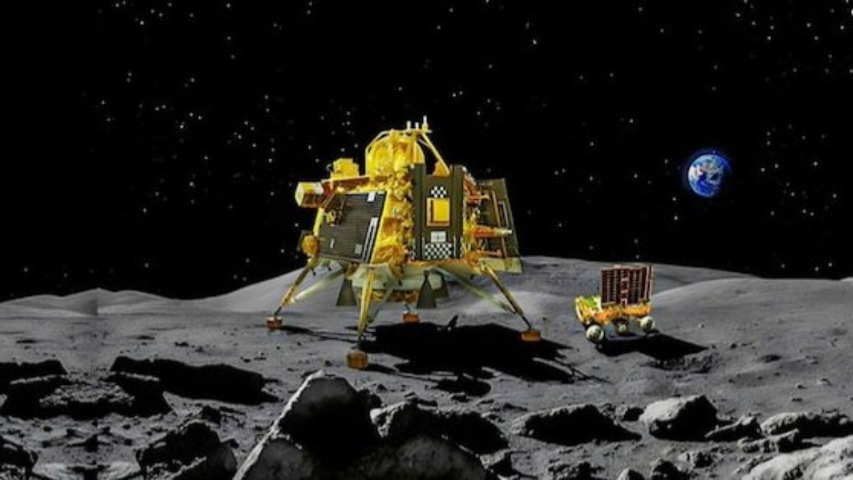 after long wait now sunrise on moon south pole vikram and pragyan will active isro tweets । चांद पर लंबी रात के बाद अब होने वाला है सूर्योदय, जागने वाले हैं विक्रम और प्रज्ञान