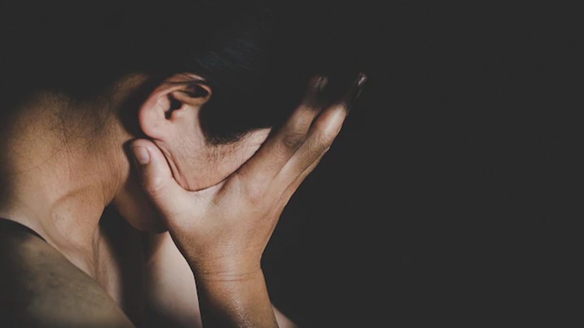 Shameful four miscreants gang-raped three women in front of family another woman died in Panipat शर्मनाक! परिवार के सामने 4 बदमाशों ने 3 महिलाओं के साथ किया गैंगरेप; एक अन्य महिला की मौत