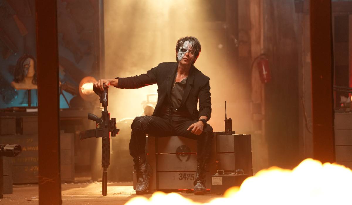 Shah rukh khan Jawan leaks before first day first show ends in theater | Jawan Leak: पहला शो खत्म होने से पहले ही लीक हुई शाहरुख खान की ‘जवान’, मेकर्स को लग सकता है बड़ा झटका