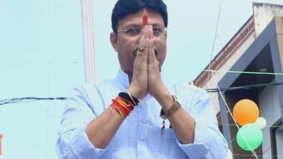 Workers slogans against Congress MLA remove Sunil save Kotma before madhya pradesh election VIDEO: चुनाव से पहले कांग्रेस विधायक के खिलाफ कार्यकर्ताओं ने खोला मोर्चा, लगाए नारे- सुनील हटाओ, कोतमा बचाओ