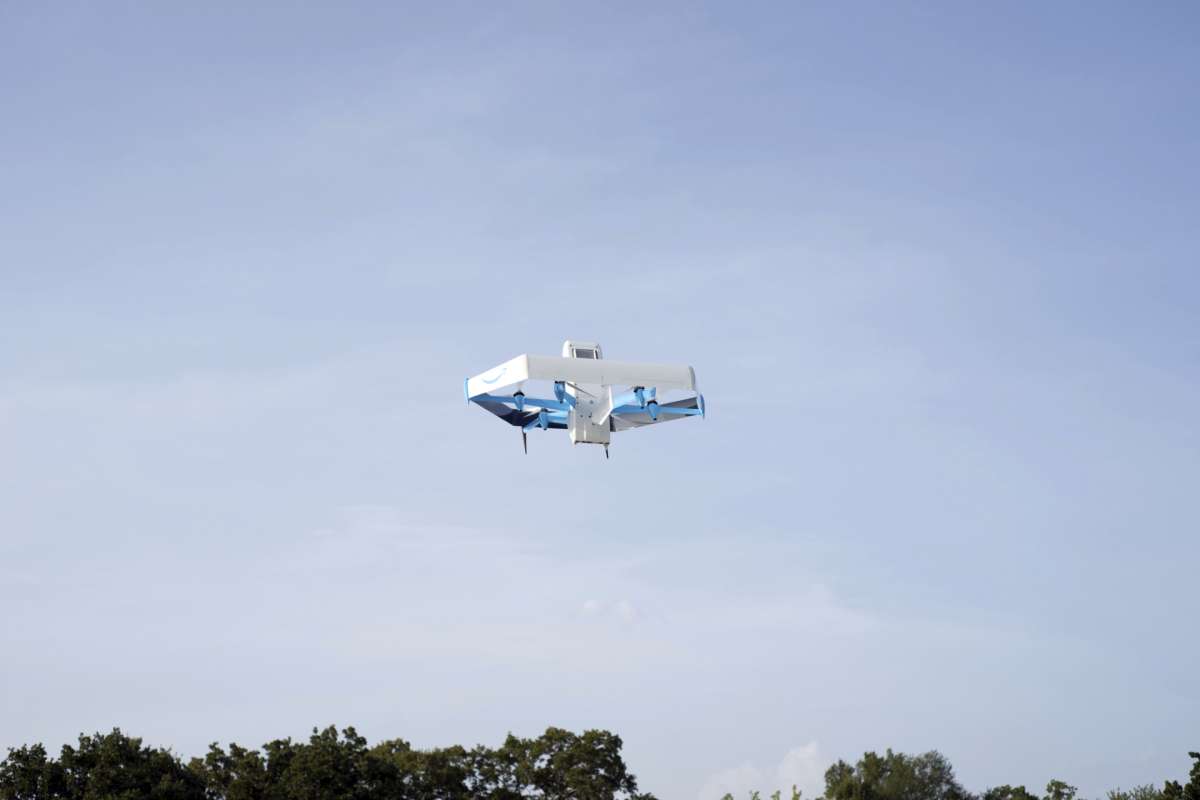 Modi government will provide drones to 15,000 women support groups, farmers will get help in farming