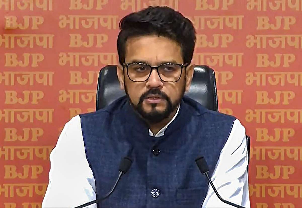 तेलंगाना में बोले अनुराग ठाकुर, कहा- केसीआर का पूरा परिवार भ्रष्टाचार में लिप्त, जनता इनसे मुक्ति चाहती है । bjp leader anurag thakur attend a bike rally for election campaign in telangana