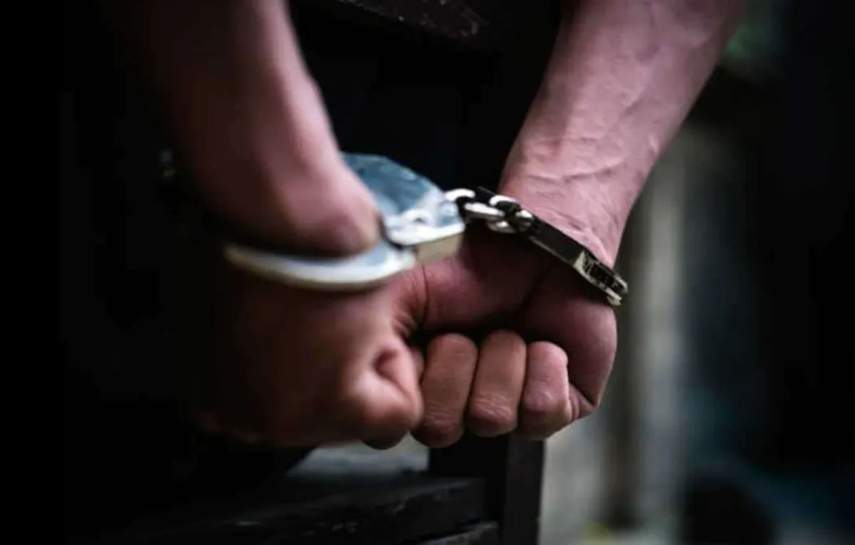 तमिलनाडु में रिश्वत लेते रंगे हाथ पकड़ा गया ईडी का अधिकारी, गिरफ्तार रिश्वत लेते ईडी का अधिकारी गिरफ्तार।- India TV Hindi