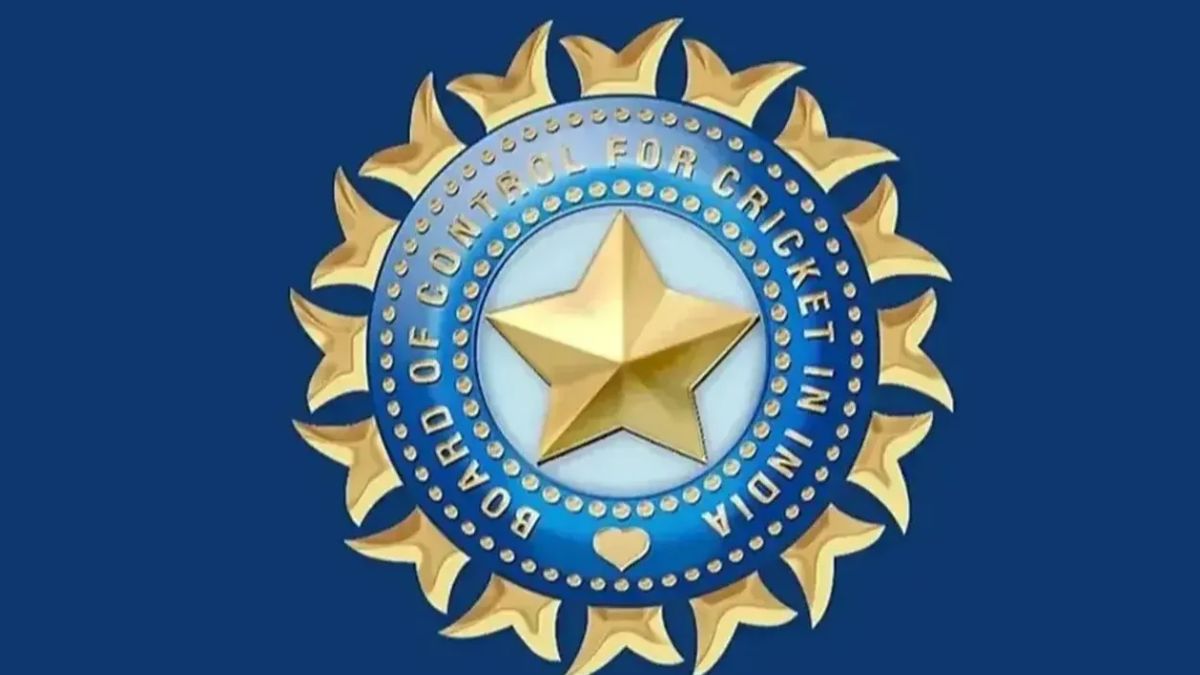 BCCI imposes two year ban on jammu kashmir cricketer vanshaj sharma | BCCI ने अचानक लिया बड़ा फैसला, इस खिलाड़ी पर लगाया 2 साल का बैन
