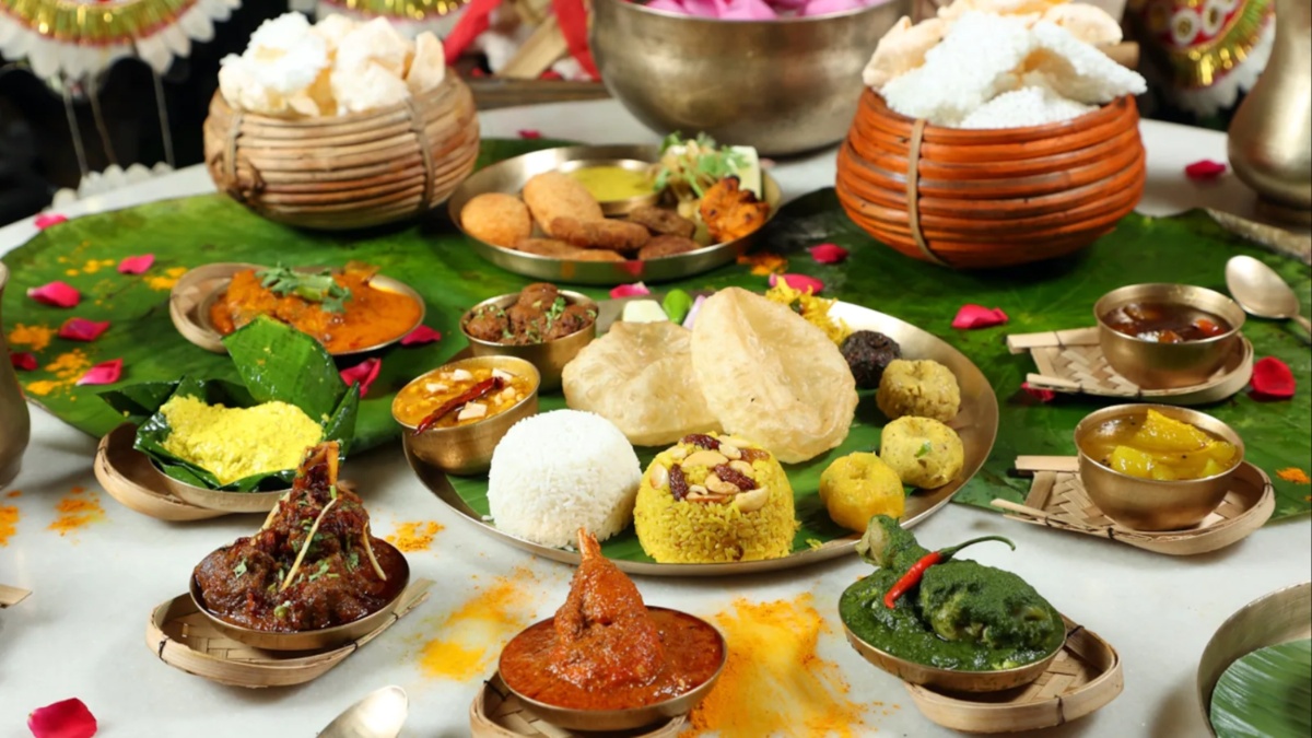 Enjoy a new flavor this Durga Puja, include these 5 Bengali dishes in your diet.