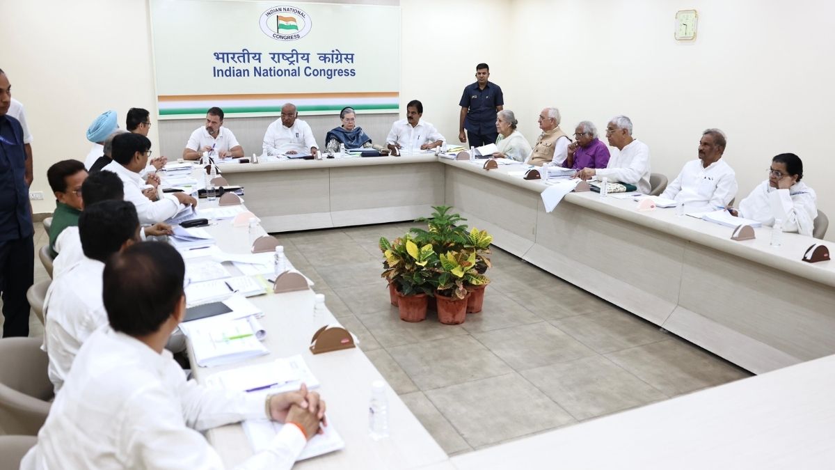 Congress Central Election Committee meeting in Delhi, discussion on names of candidates in MP, Rajasthan