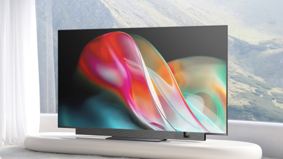 oneplus and realme may quit from Smart tv market in india report claims । Smart TV खरीदने की है प्लानिंग तो ध्यान दें! ये दो दिग्गज कंपनियां भारत में जल्द बंद कर सकती हैं अपना कारोबार
