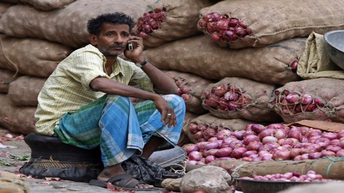 India TV Poll: Will the color of the festival fade due to the sudden rise in onion prices?  Know people’s opinion