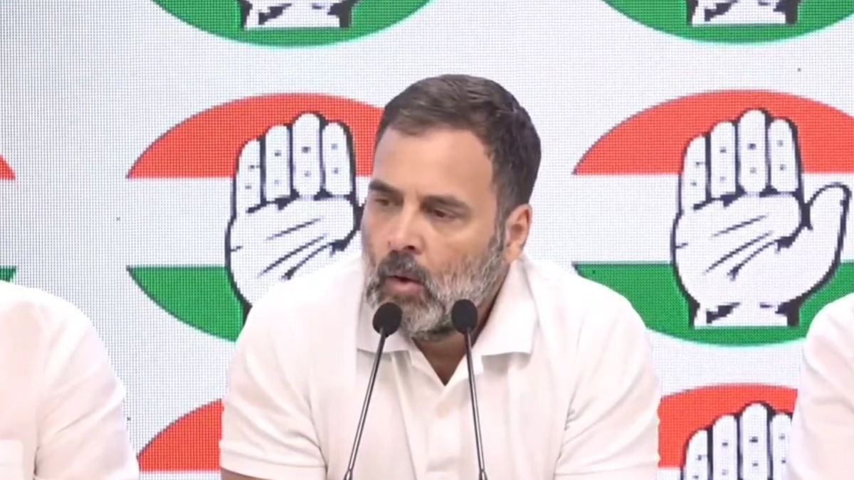 Rahul Gandhi press conference on claim of phone | फोन हैकिंग के दावे पर राहुल गांधी की प्रेस कॉन्फ्रेंस