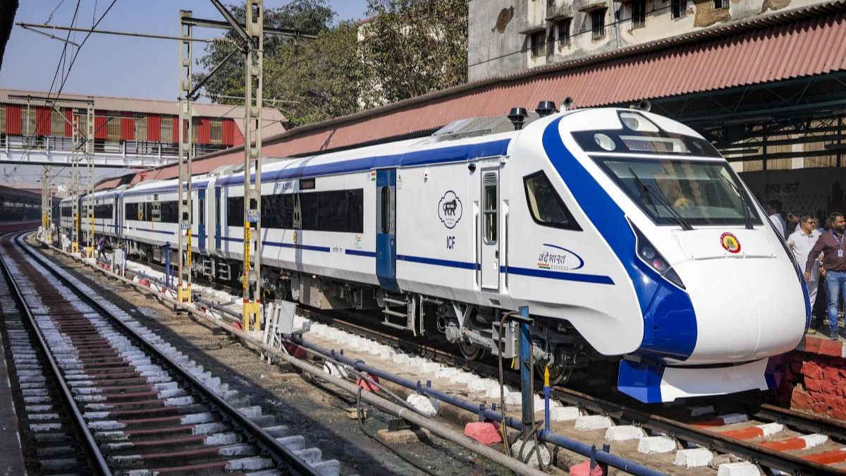 Indian Railways Special Vande Bharat Express train from delhi-patna on diwali and Chhath puja । दिवाली-छठ पर घर जाना हुआ आसान, दिल्ली-पटना के लिए चलेगी स्पेशल वंदे भारत एक्सप्रेस, यहां है टाइम टेबल