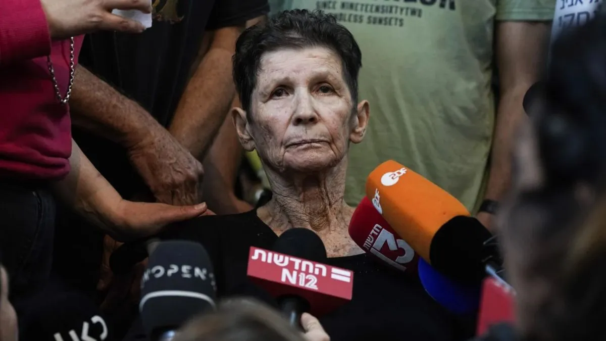 इजरायल की सेना और खुफिया एजेंसी पर ही भड़क पड़ीं हमास के कब्जे से छूटी बुजुर्ग, दिया बड़ा बयान Israel Hamas War, Hamas Hostage, Hamas Hostage Statement- India TV Hindi