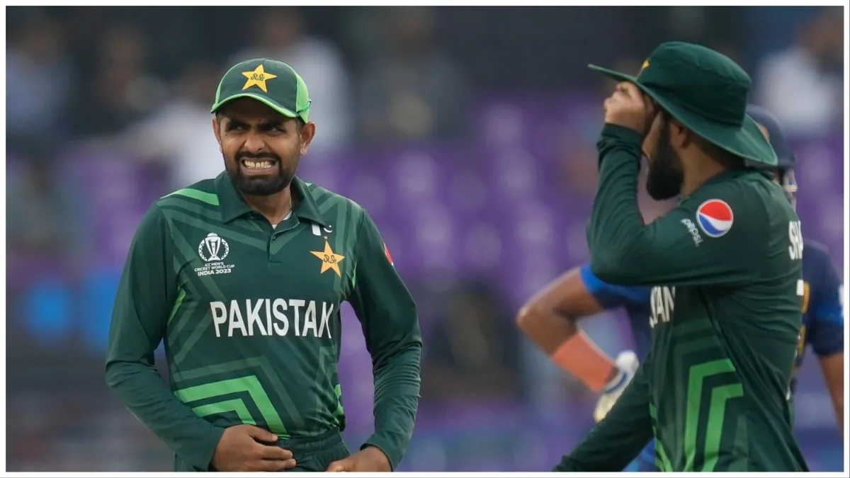 ODI WC 2023 : पाकिस्तान की सेमीफाइनल में जाने की ये हैं संभावनाएं, इस टीम को लग सकता है झटका Babar Azam - India TV Hindi