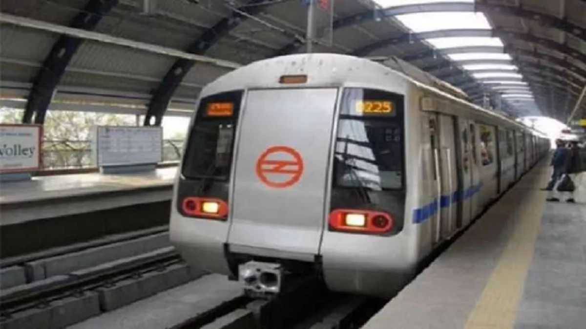 Diwali metro train services timing last Metro train 12th November 2023