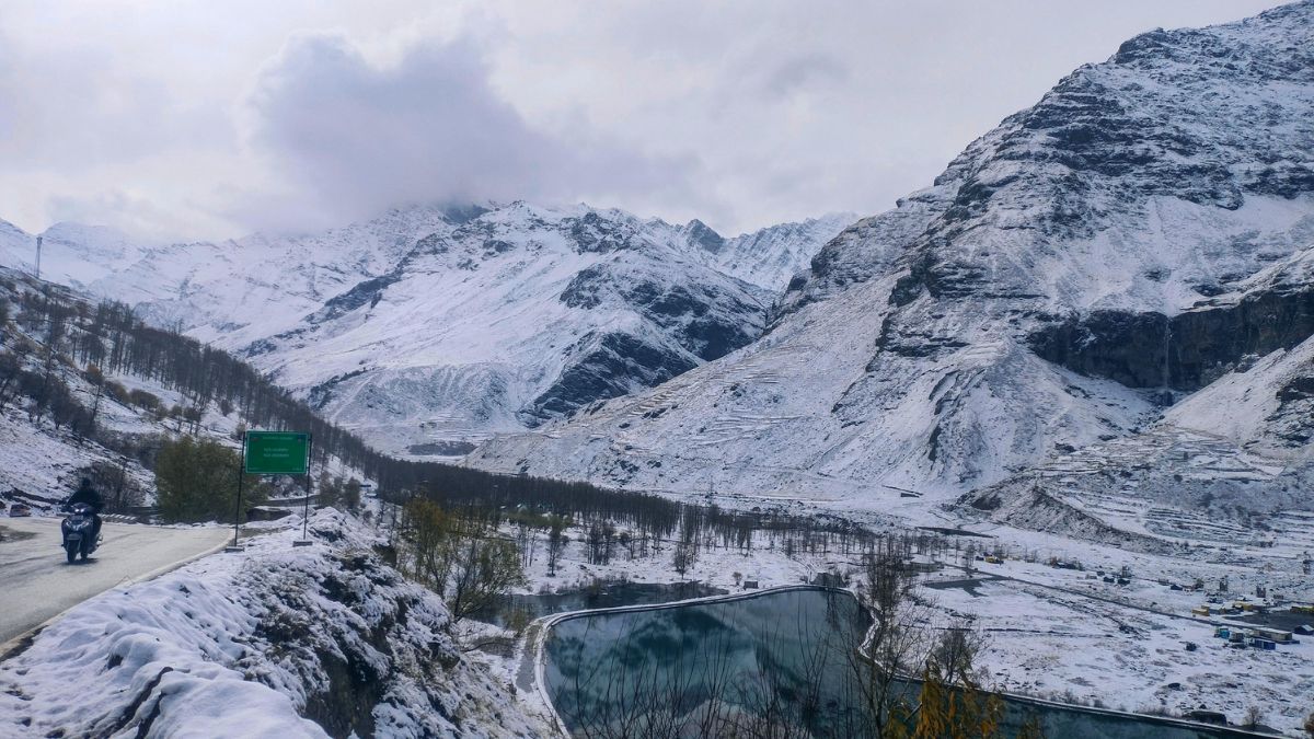 Mercury drops after fresh rain and snowfall in Himachal Pradesh, yellow alert issued IMD