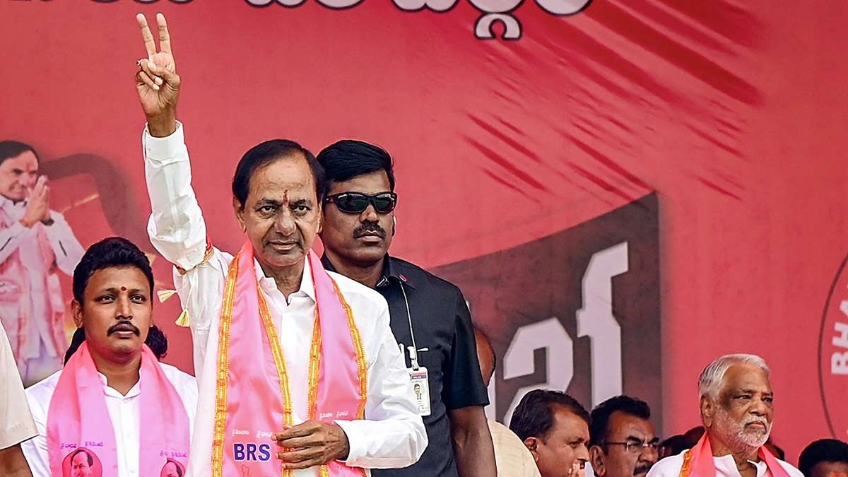 KCR said congress and BJP are two sides of one coin voting for them is waste of votes । “कांग्रेस-बीजेपी एक सिक्के के दो पहलू”, KCR बोले- इन्हें वोट देना, वोट की ‘बर्बादी’ है