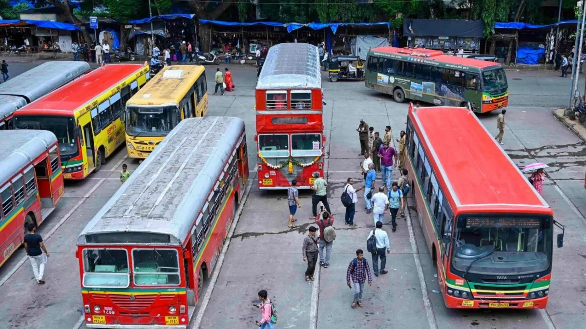 दिल्ली में डीजल बसों की एंट्री पर बैन। - India TV Hindi