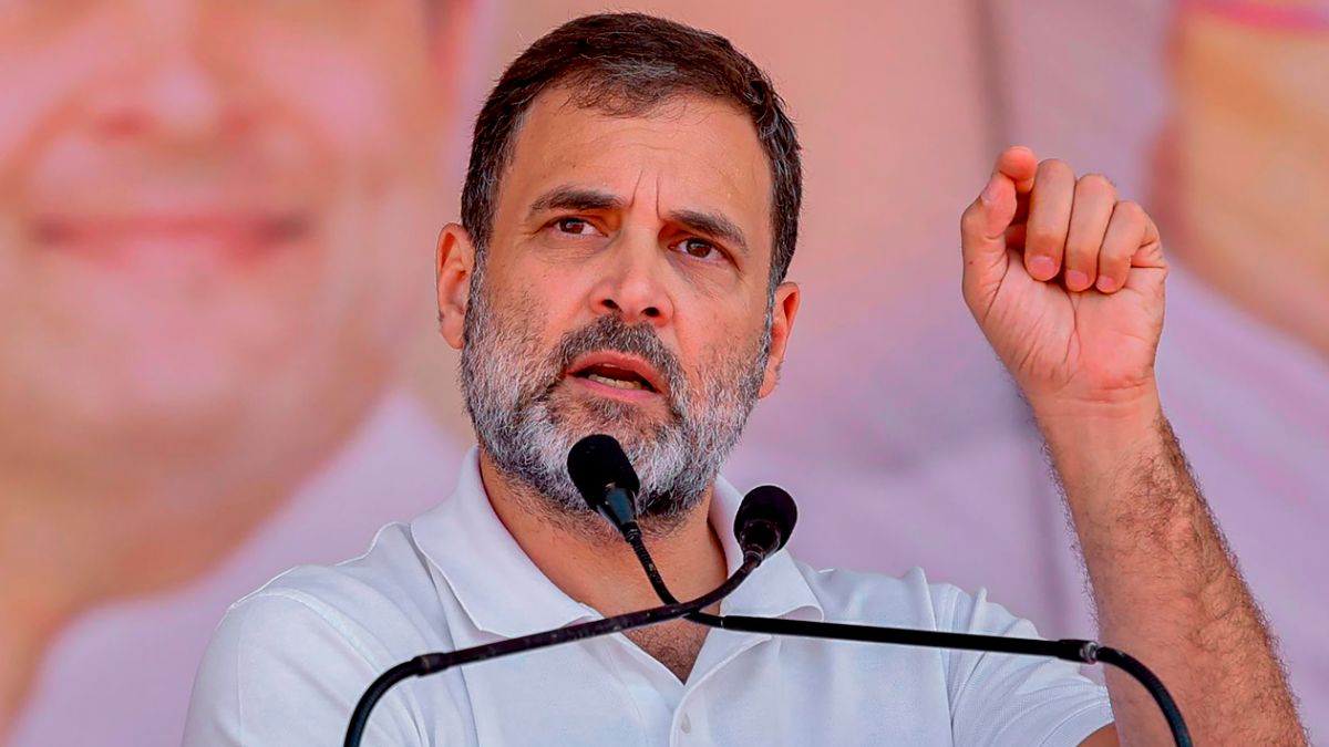 rahul gandhi announces If Congress comes to power Pragati Bhawan will be renamed to Praja Palna Bhawan । अब कांग्रेस ने भी शुरू की ‘नामकरण’ पॉलिटिक्स, राहुल गांधी ने तेलंगाना में किया बड़ा ऐलान