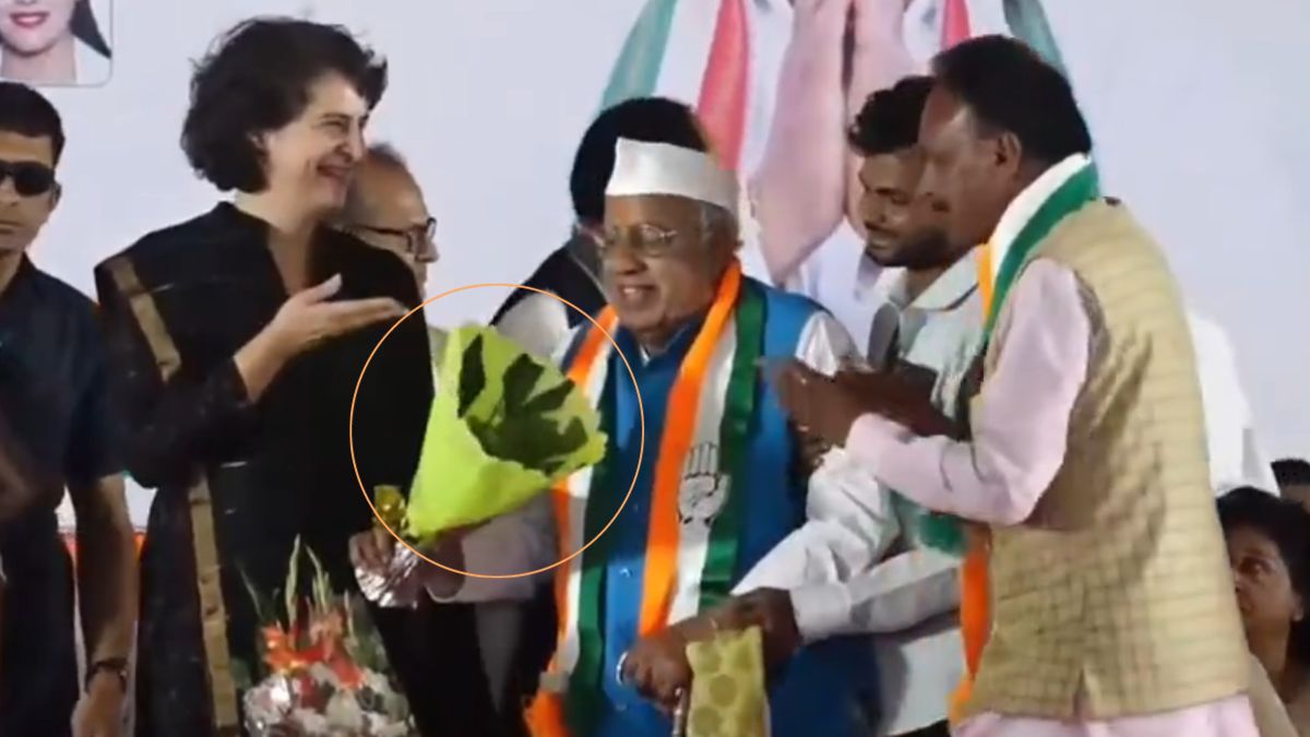 Video: कांग्रेस नेता ने प्रियंका गांधी को दिया गुलदस्ता, लेकिन उसमें से फूल गायब, बीजेपी नेता ने ली चुटकी
