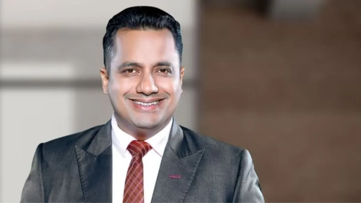 कौन है विवेक बिंद्रा, जिनके खिलाफ लगे हैं अपनी पत्नी को पीटने के आरोप; संदीप माहेश्वरी से क्या है विवाद? Vivek Bindra, Sandeep Maheshwari- India TV Hindi