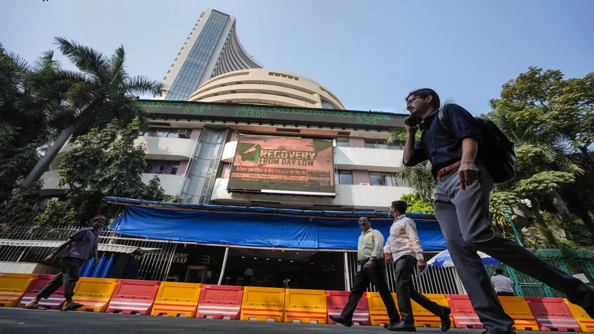 Stock Market Open: Indian stock market opened sluggishly, buying is happening in these sectors
