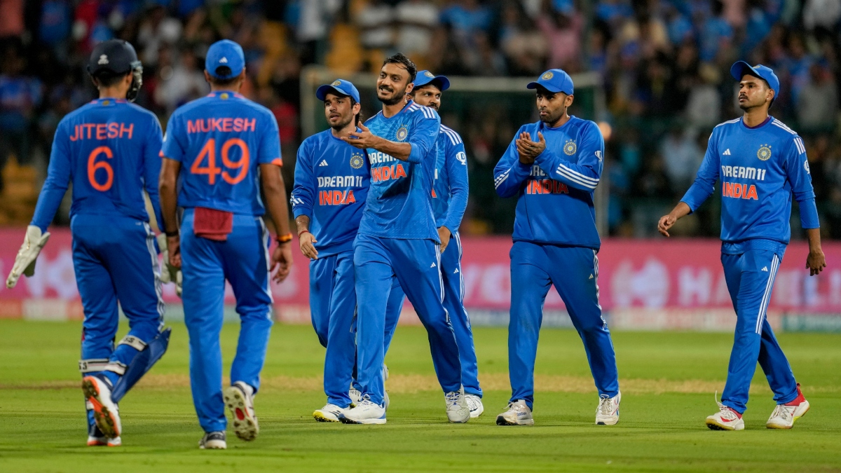 India defeated Australia in the fifth T20, bowlers showed amazing performance.