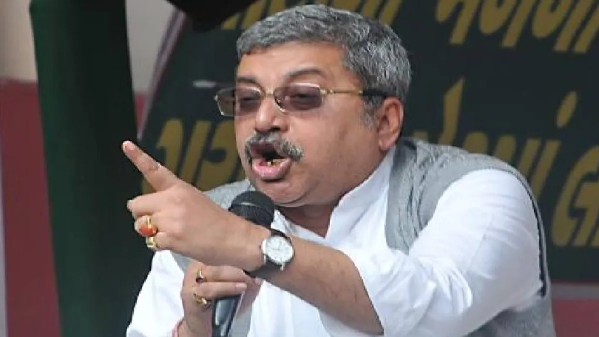 कभी महिला सांसद के खींचे थे गाल, अब धनखड़ का उड़ाया मजाक-जानें 'कल्याण के कारनामे' TMC MP Kalyan banerjee- India TV Hindi