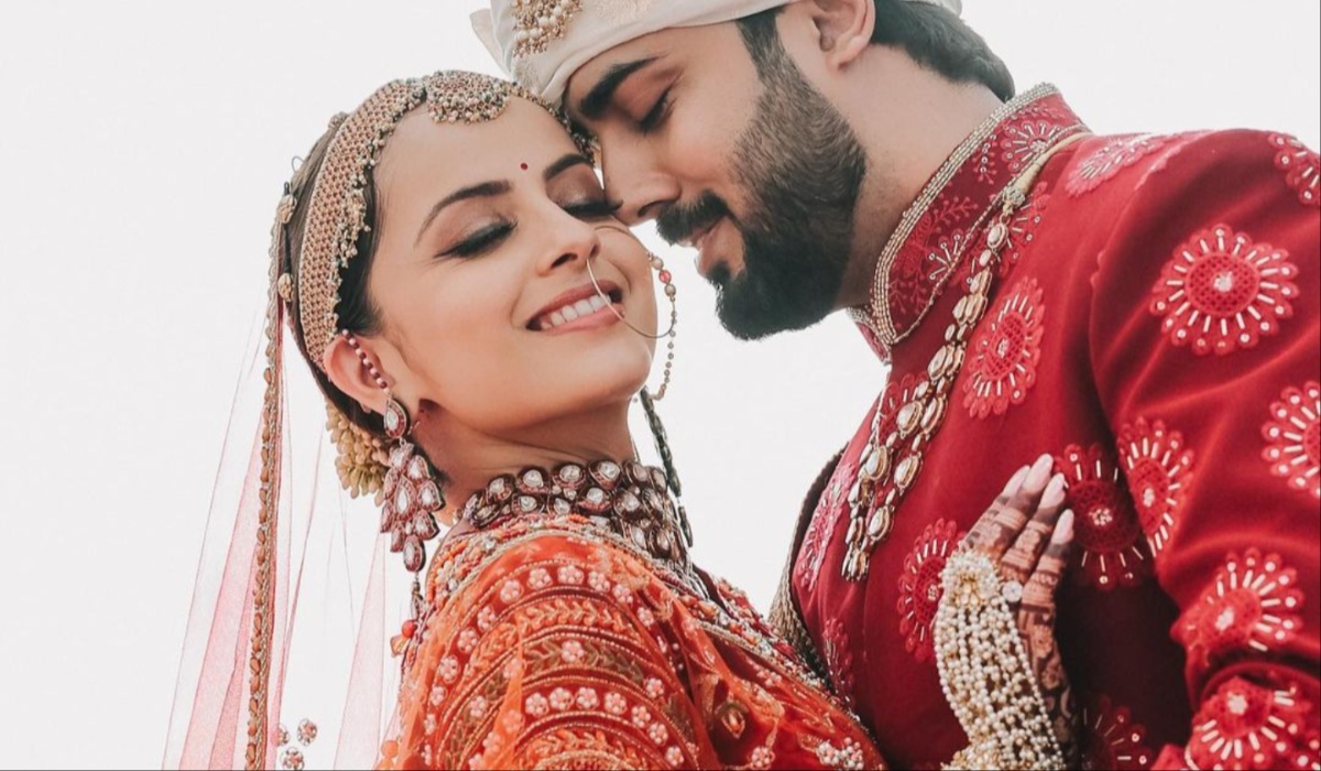 श्रेनु पारिख-अक्षय म्हात्रे की शादी की पहली तस्वीर आई सामने, दुल्हनिया देख दिल हारे फैंस