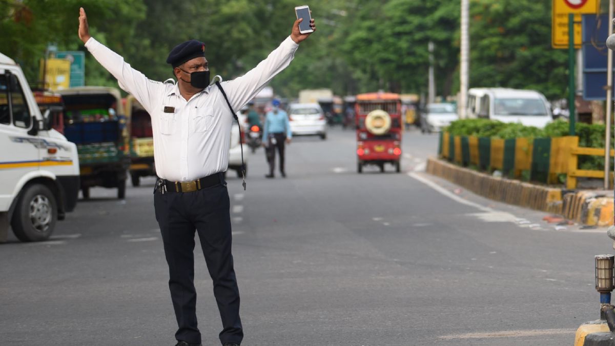 नोएडा में आज और कल बंद या बदला जाएगा इन रूट्स पर ट्रैफिक, VIPs का रहेगा जमावड़ा