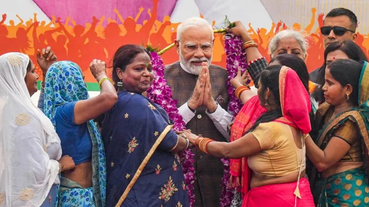 Year Ender: महिला आरक्षण से लेकर फ्री राशन योजना तक, 2023 में सबसे ज्यादा चर्चित रहीं मोदी सरकार की ये घोषणाएं साल 2023 में मोदी सरकार की प्रमुख घोषणाएं।- India TV Hindi