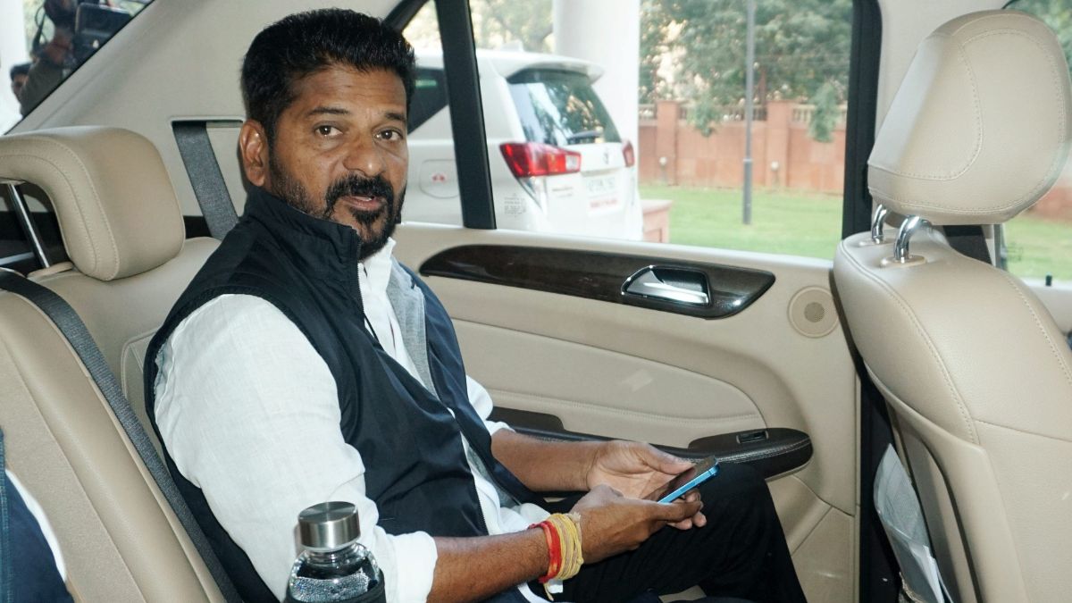 प्रजा पालन फॉर्म बेचने की खबरों पर तेलंगाना सीएम गंभीर
