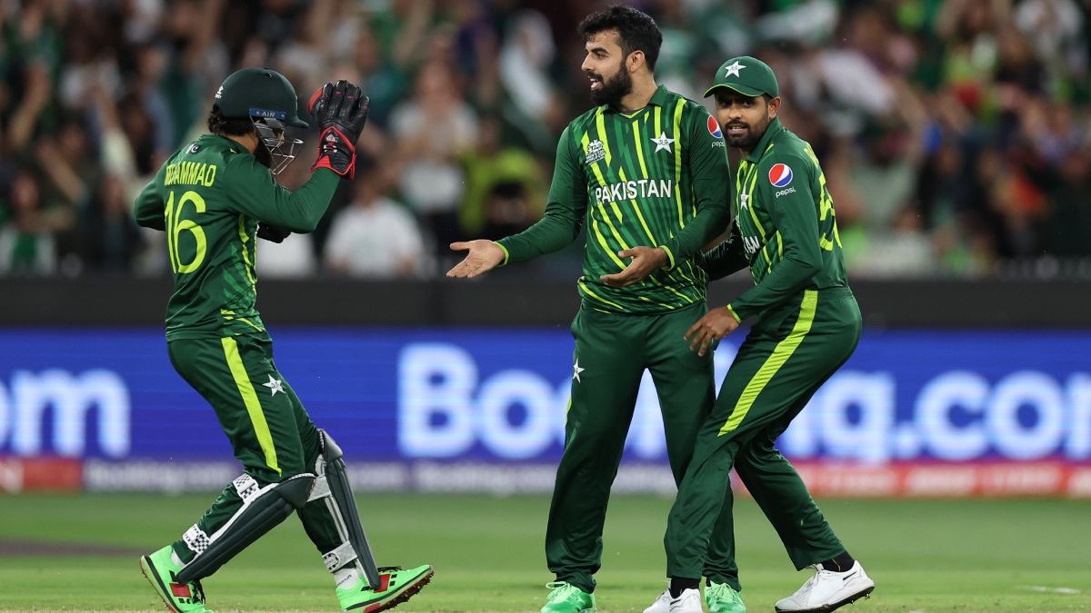 Shadab gave a shocking statement on his friendship with Babar, said – Because of this… in the team…