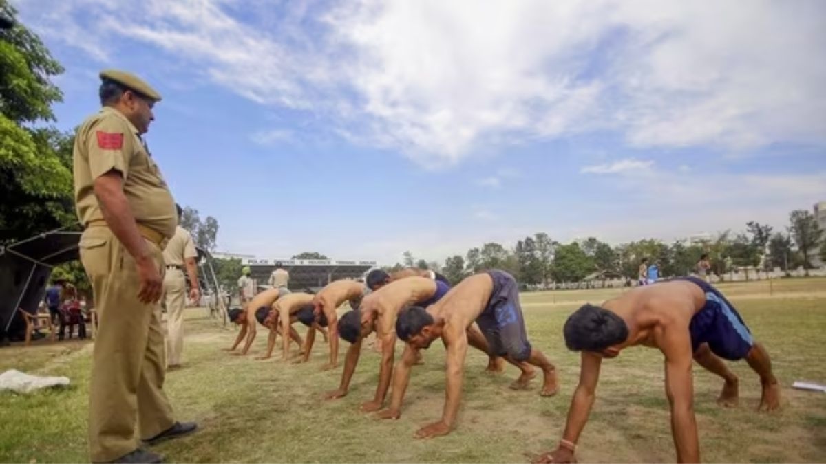 सीएम योगी ने किया बड़ा ऐलान, यूपी कांस्टेबल भर्ती में अब सभी वर्गों को मिलेगी उम्र सीमा में इतने साल तक छूट