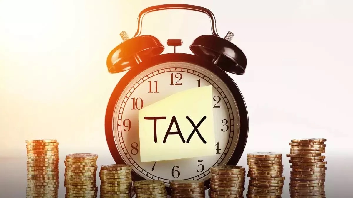 Income Tax: पत्नी को किराया देकर ले सकते हैं HRA की छूट, जानिए कैसे उठाएं फायदा