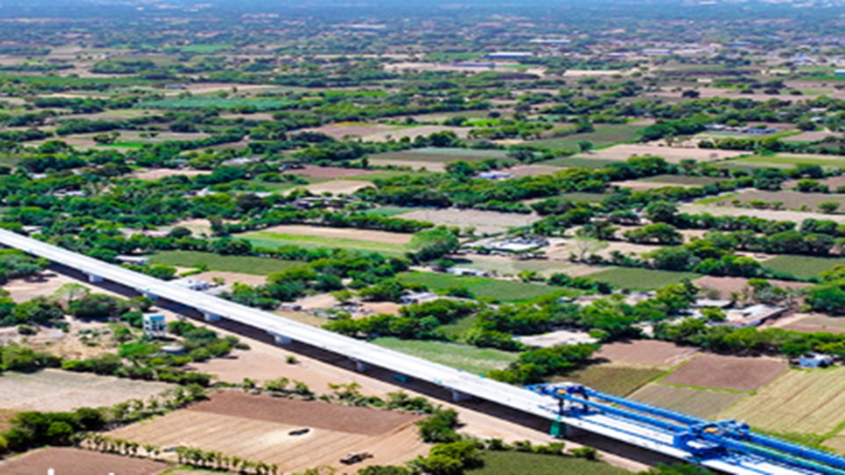 मुंबईअहमदाबाद हाई स्पीड रेल कॉरिडोर के लिए 100 फीसदी भूमि अधिग्रहण का