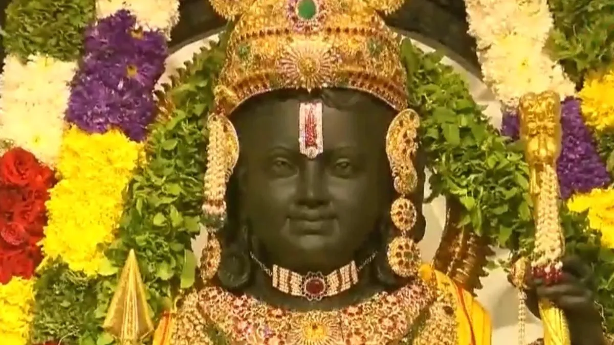 Ram Mandir Pran Pratistha: प्राण-प्रतिष्ठा के बाद 'राममय' हुआ देश-दुनिया का माहौल, भक्ति की बही रसधार RamLala- India TV Hindi