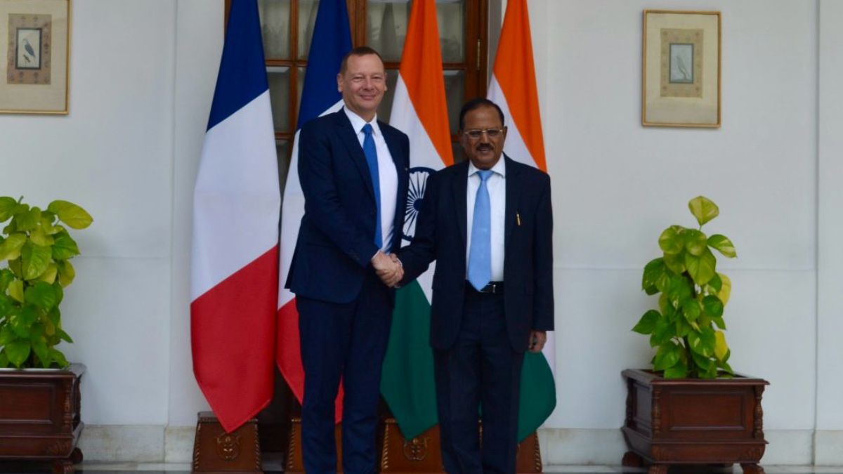 फ्रांसीसी राष्ट्रपति इमैनुएल मैक्रों के सलाहकार इमैनुएल बोने NSA अजीत डोभाल से मिले, कई विषयों को लेकर हुई चर्चा