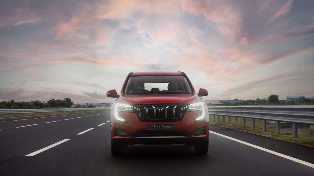 Mahindra बाजार में उतारेगा 9 SUV और 7 इलेक्ट्रिक व्हीकल, कमर्शियल सेगमेंट में भी बड़ी तैयारी