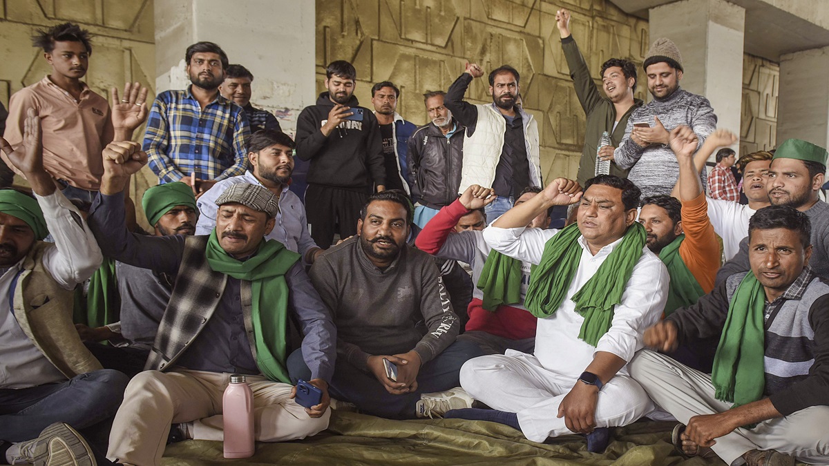 आज निकलेगा समाधान? केंद्र सरकार-किसान संगठनों के बीच बातचीत जारी, भगवंत मान भी शामिल – India TV Hindi