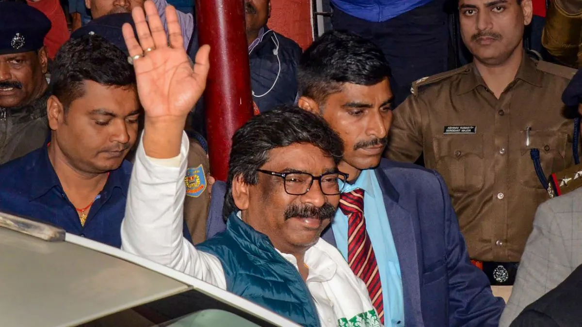चम्पई सरकार के फ्लोर टेस्ट में शामिल होंगे हेमंत सोरेन, कोर्ट से मिली इजाजत jharkhand Hemant Soren - India TV Hindi