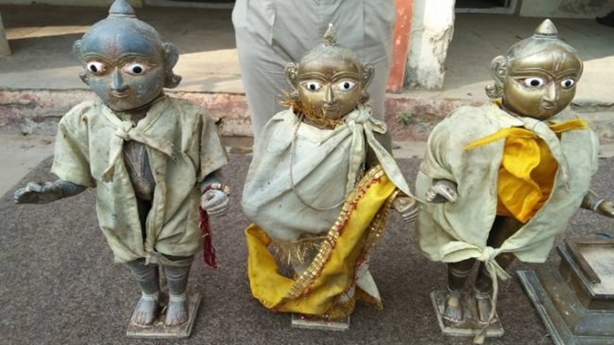 बिहार: ठाकुरबाड़ी से श्रीराम, जानकी सहित अष्टधातु की 4 मूर्तियां उठा ले गए चोर