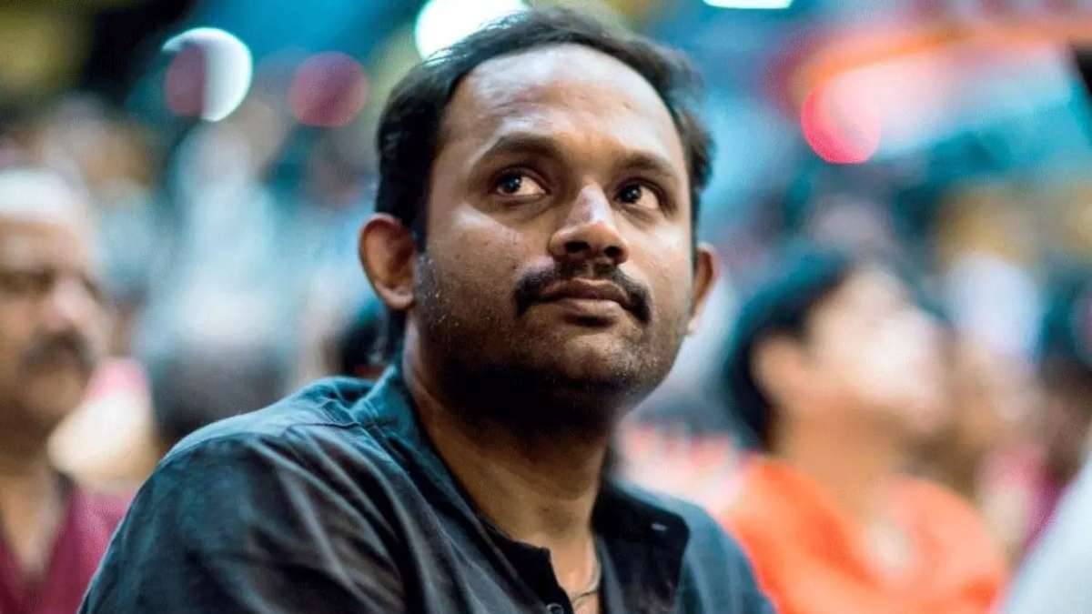 पहले चुराया डायरेक्टर का राष्ट्रीय पुरस्कार, फिर चोरों ने मारा यू टर्न, घर के दरवाजे पर टांग गए थैले के साथ एक नोट