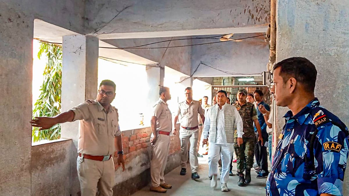 ‘शाहजहां के फरार होने का खतरा इसलिए नहीं दी जा सकती जमानत’, रिमांड ऑर्डर में कोर्ट ने कहा