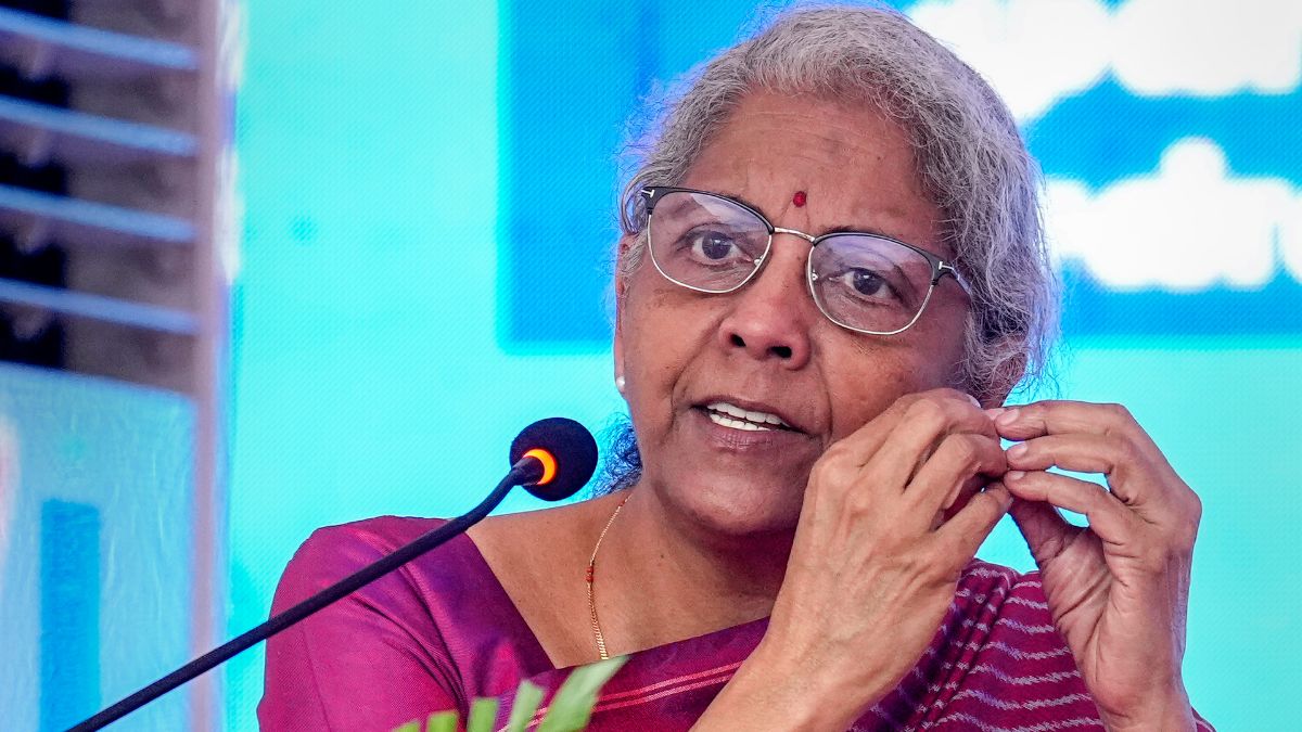 बजट भाषण पढ़ते-पढ़ते बिगड़ गई थी निर्मला सीतारमण की तबियत, लेकिन नहीं मानी हार; पढ़िए पूरा किस्सा