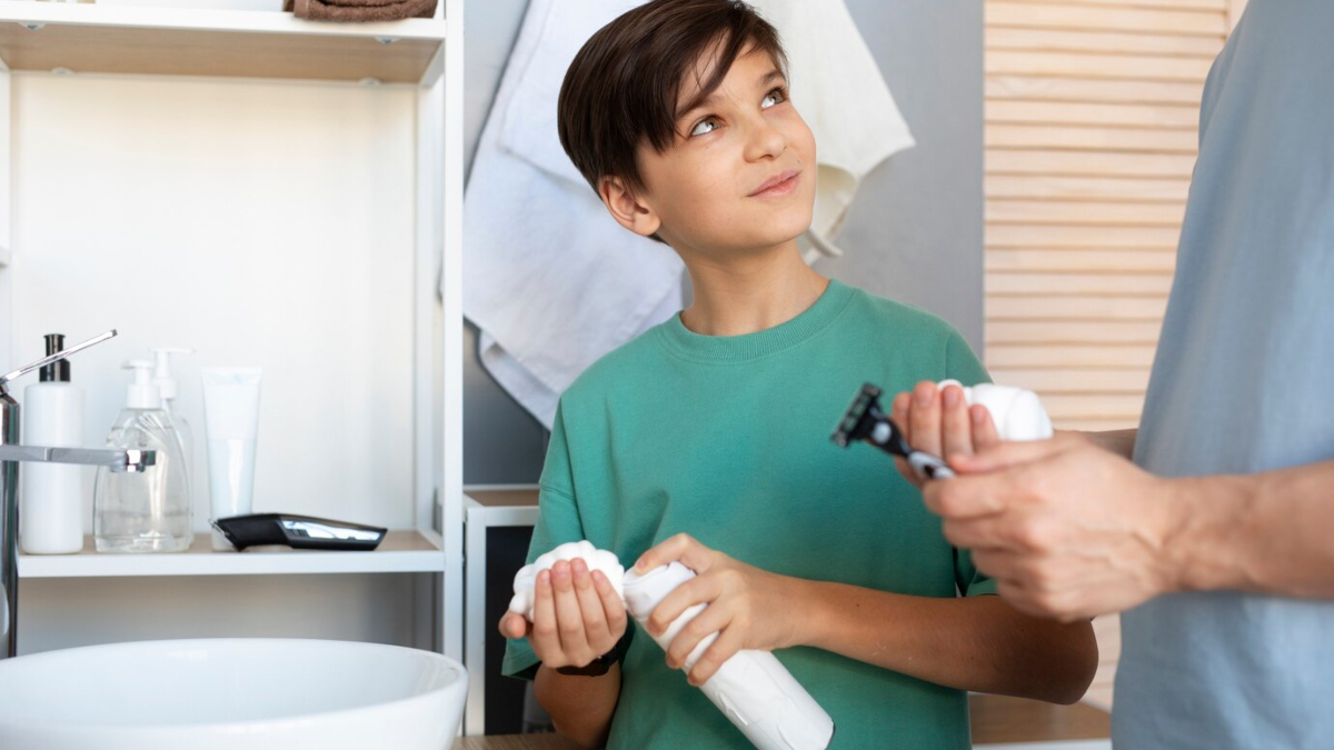 This one thing kept in the bathroom can make your dirty things shine, know how