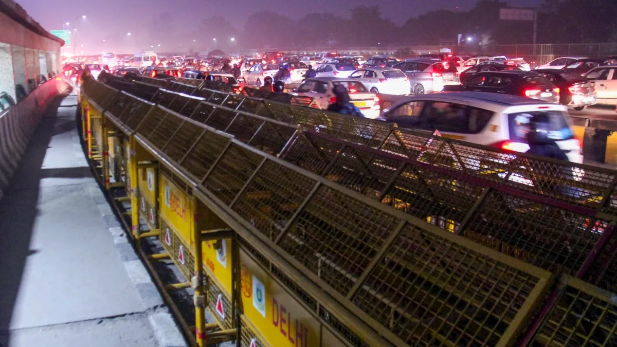 Traffic Advisory: आज दफ्तर निकलने से पहले देखे लें ट्रैफिक एडवाइजरी, नहीं तो पड़ जाएंगे मुश्किल में किसानों के दिल्ली कूच को लेकर ट्रैफिक एडवाइजरी जारी- India TV Hindi