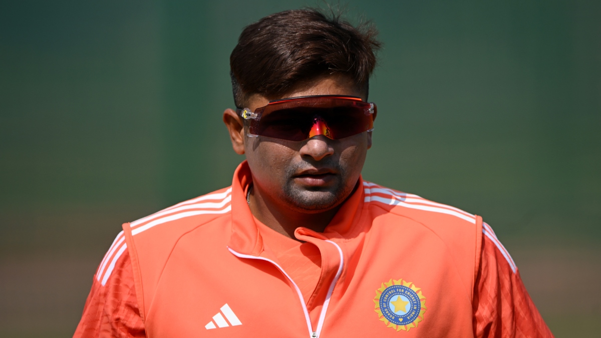 sarfaraz khan may get chance to debut for team india against england in place of kl rahul | IND vs ENG: तीसरे टेस्ट में होगा सरफराज खान का डेब्यू? इस खिलाड़ी की जगह मिल सकता है मौका