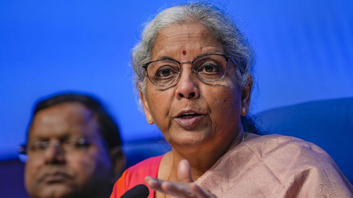 Budget 2024: स्वास्थ्य मंत्रालय को आवंटित हुआ 90,658 करोड़ का बजट, जानिए पहले के मुकाबले कितनी हुई बढ़ोतरी । Budget 2024: Budget of Rs 90,658 crore allocated to Health Ministry