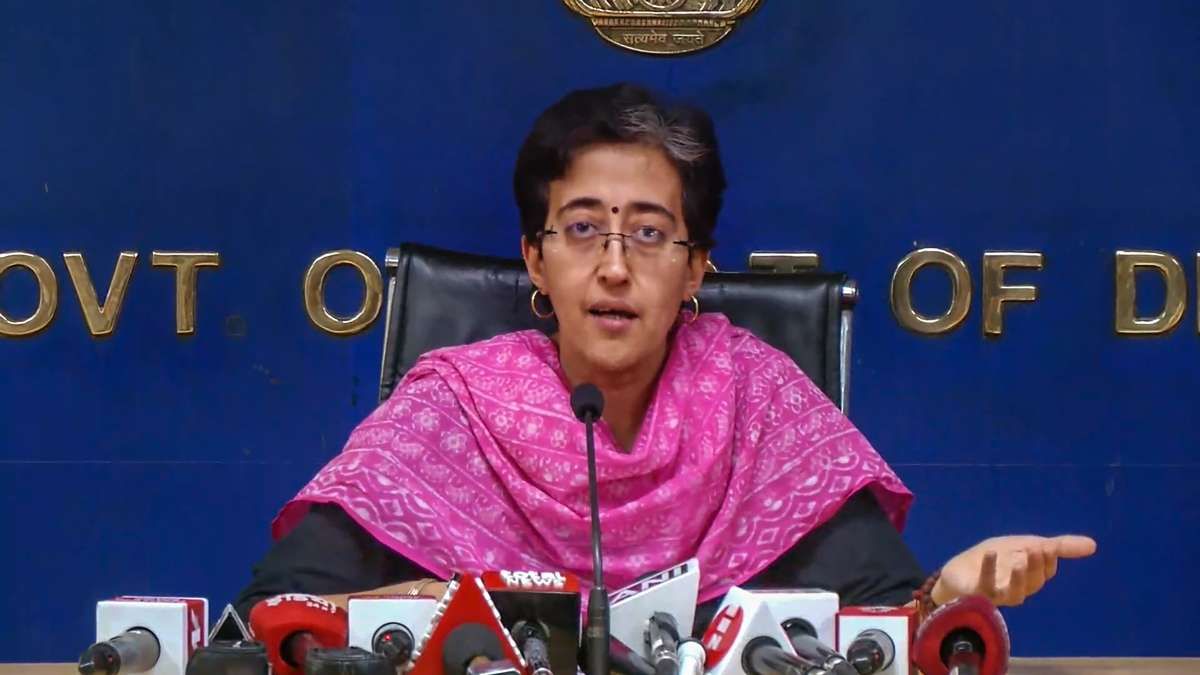 क्राइम ब्रांच के समन के बाद प्रेस कॉन्फ्रेंस कर रहीं आतिशी, सुनें क्या कहा?