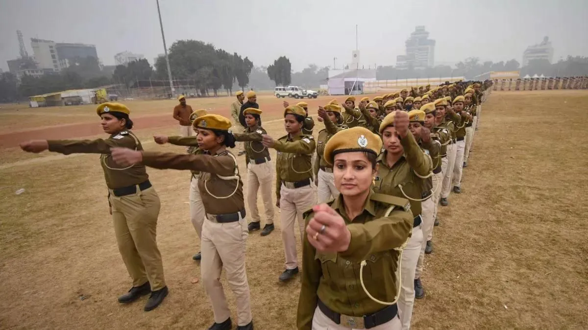 UP Police भर्ती परीक्षा में नहीं बरती जाएगी कोताही, किए गए कड़े प्रबंध; सेंटर पर जाने से पहले जान लें ये बातें UP Police भर्ती परीक्षा में किए गए कड़े प्रबंध।- India TV Hindi