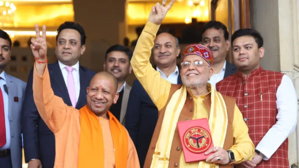 UP Budget 2024: यूपी के इतिहास का सबसे बड़ा बजट, मुख्यमंत्री खेत सुरक्षा योजना शुरू; जानिए आपको क्या मिला सीएम योगी के साथ वित्त मंत्री सुरेश खन्ना- India TV Hindi